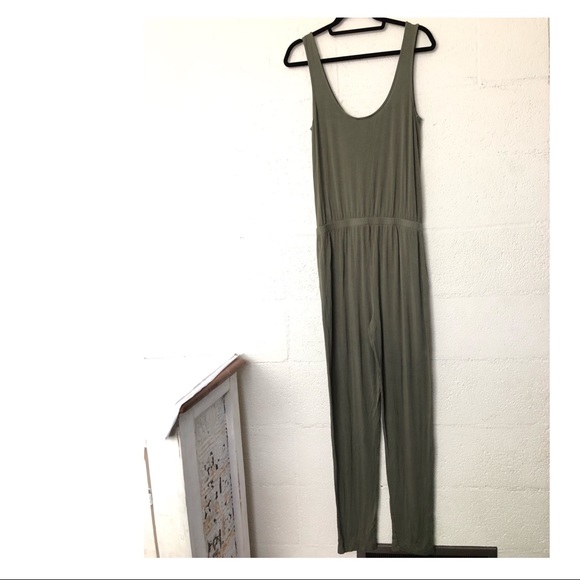 Venus Army Green Jumpsuit - Picture 2 of 4